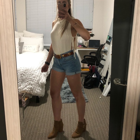 Meet your Posher, Genifer - Picture 10 of 12